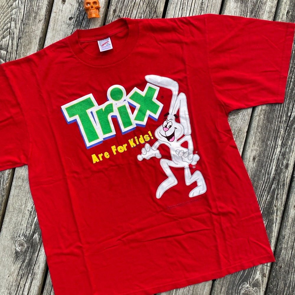 90s Trix Cereal cartoon rabbit art shirt sz XL